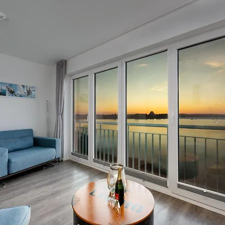 Feriehus Ostseewind: Wasserblick, Finnische Sauna, Whirlwanne, Kamin, 2 Parkplaetze *